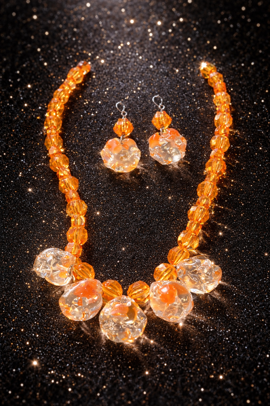 This necklace is a SHOWSTOPPER.